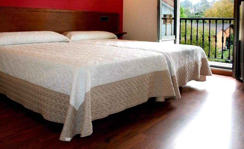 Hotel Virgen De Covadonga Onís Eksteriør bilde